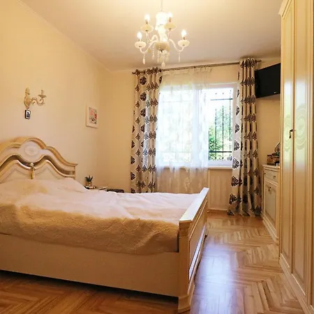 Villa Green Villa *